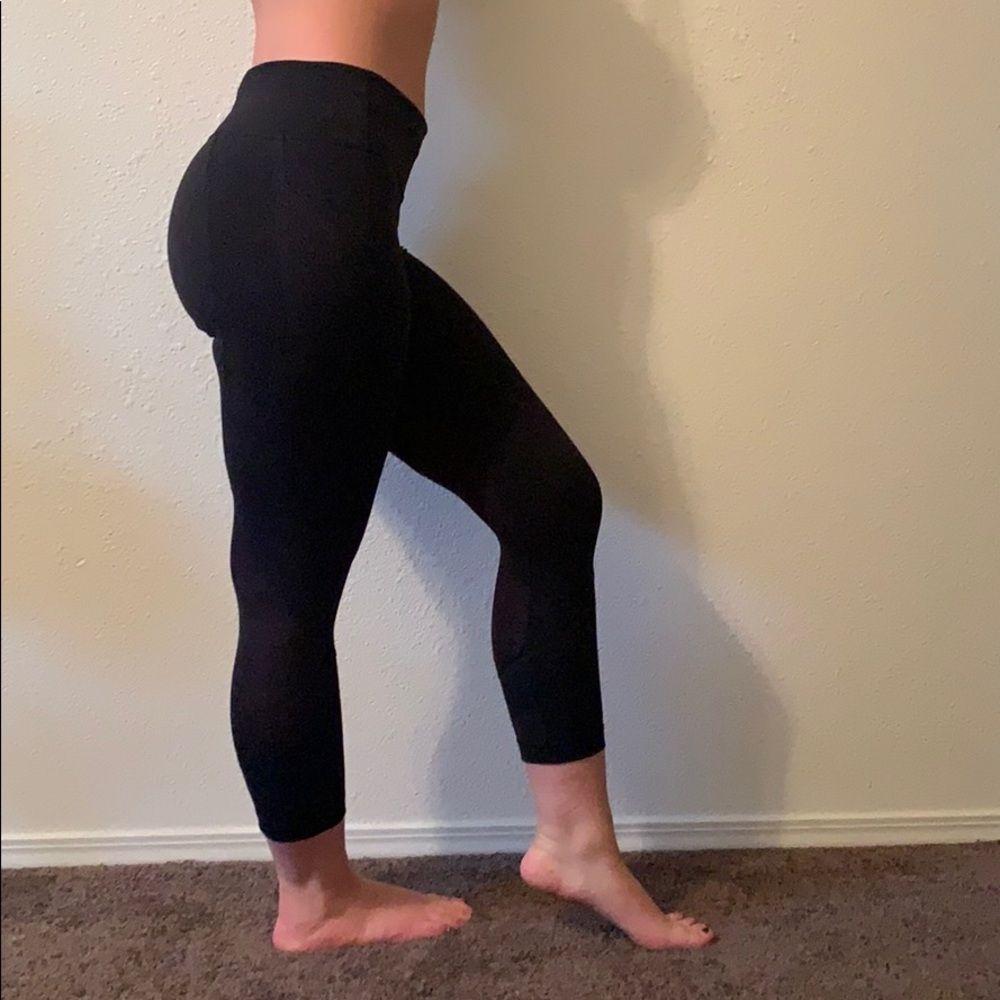 Lululemon Pace Rival crop size 8